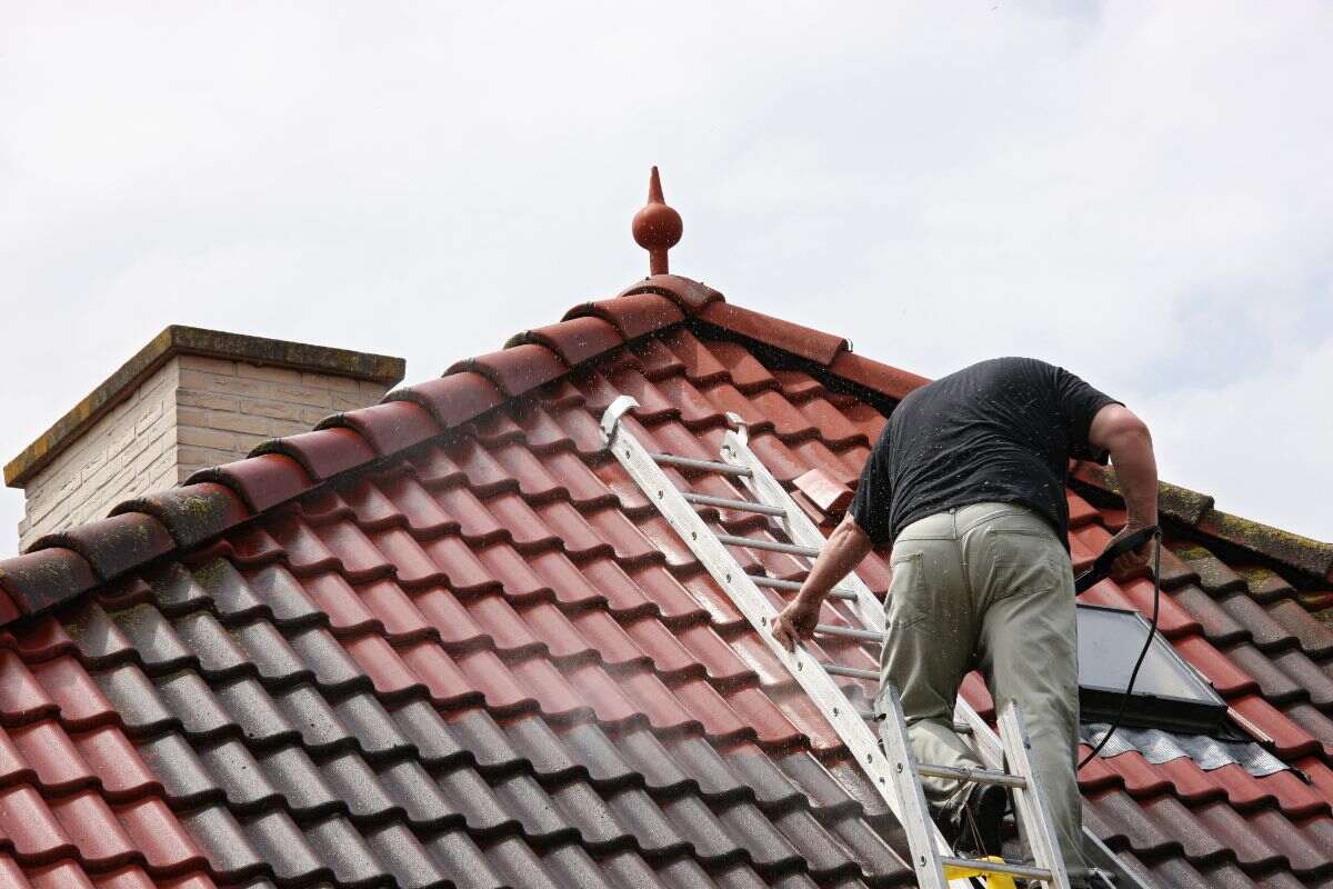 Are Roof Ladders Safe?