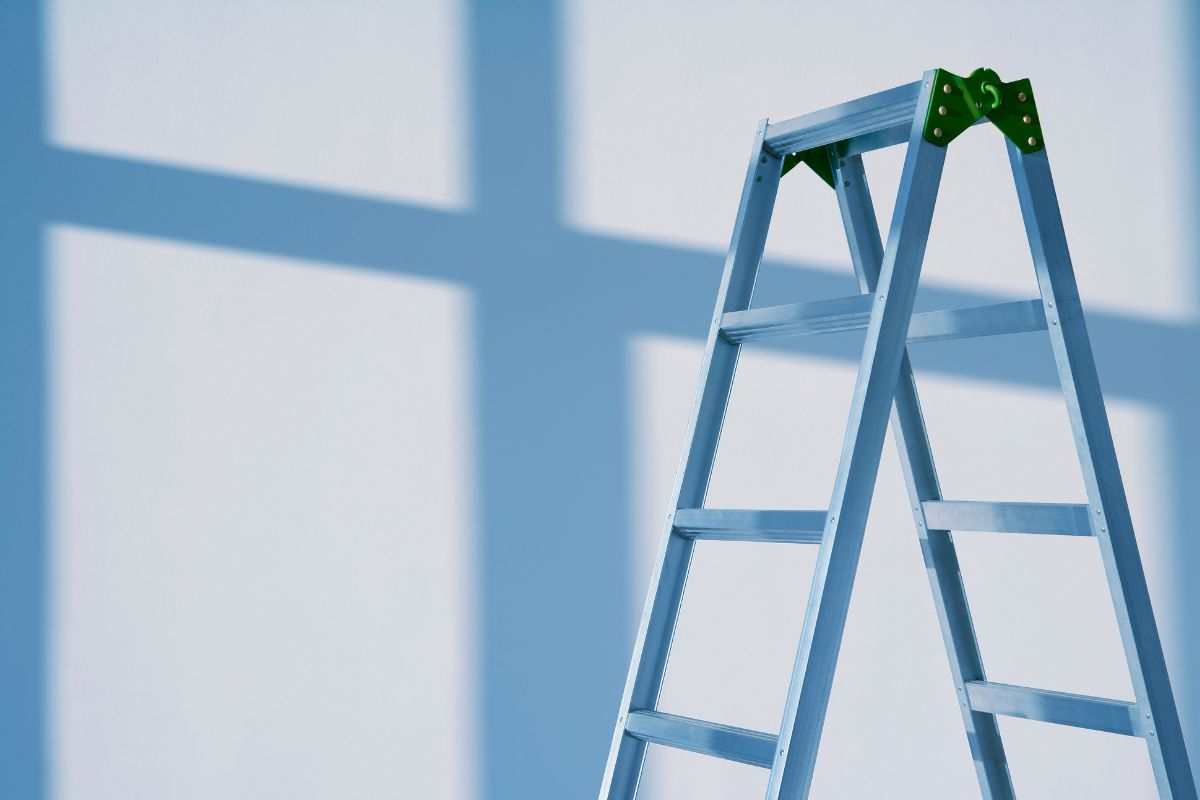 What Is the Best Step Ladder to Buy In 2024?